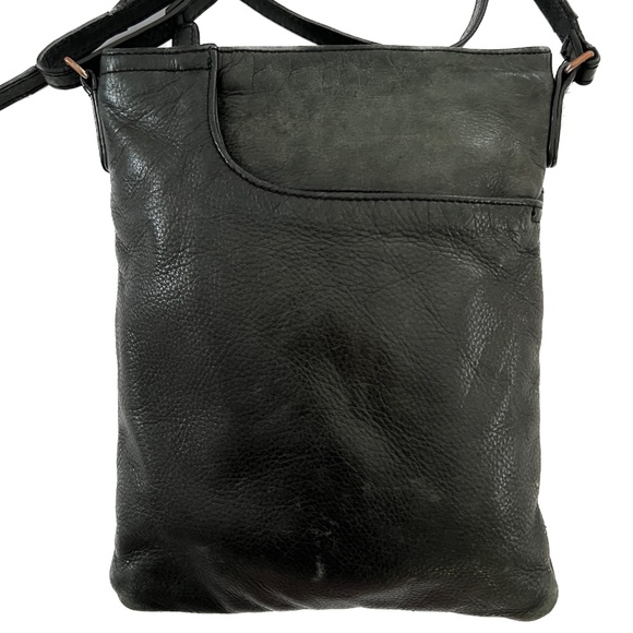 Margot BAG Split Pocket Crossbody Bag Green Pebbled Leather Back Zippered Pocket - Picture 2 of 6